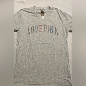 VICTORIA'S SECRET PINK SHORT SLEEVE T-SHIRT PINK LOGO AND SPORT BRA  NWT